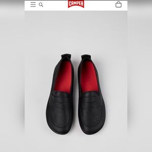 Camper Black Nina Right Leather Loafers- EUC